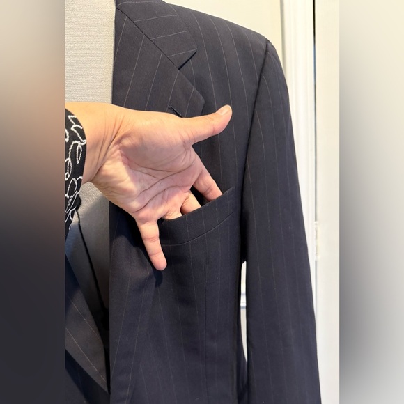 HUGO BOSS Men's Large 40R Wool Blue Pinstriped 2 Button Suit Coat Jacket Blazer - Picture 4 of 8